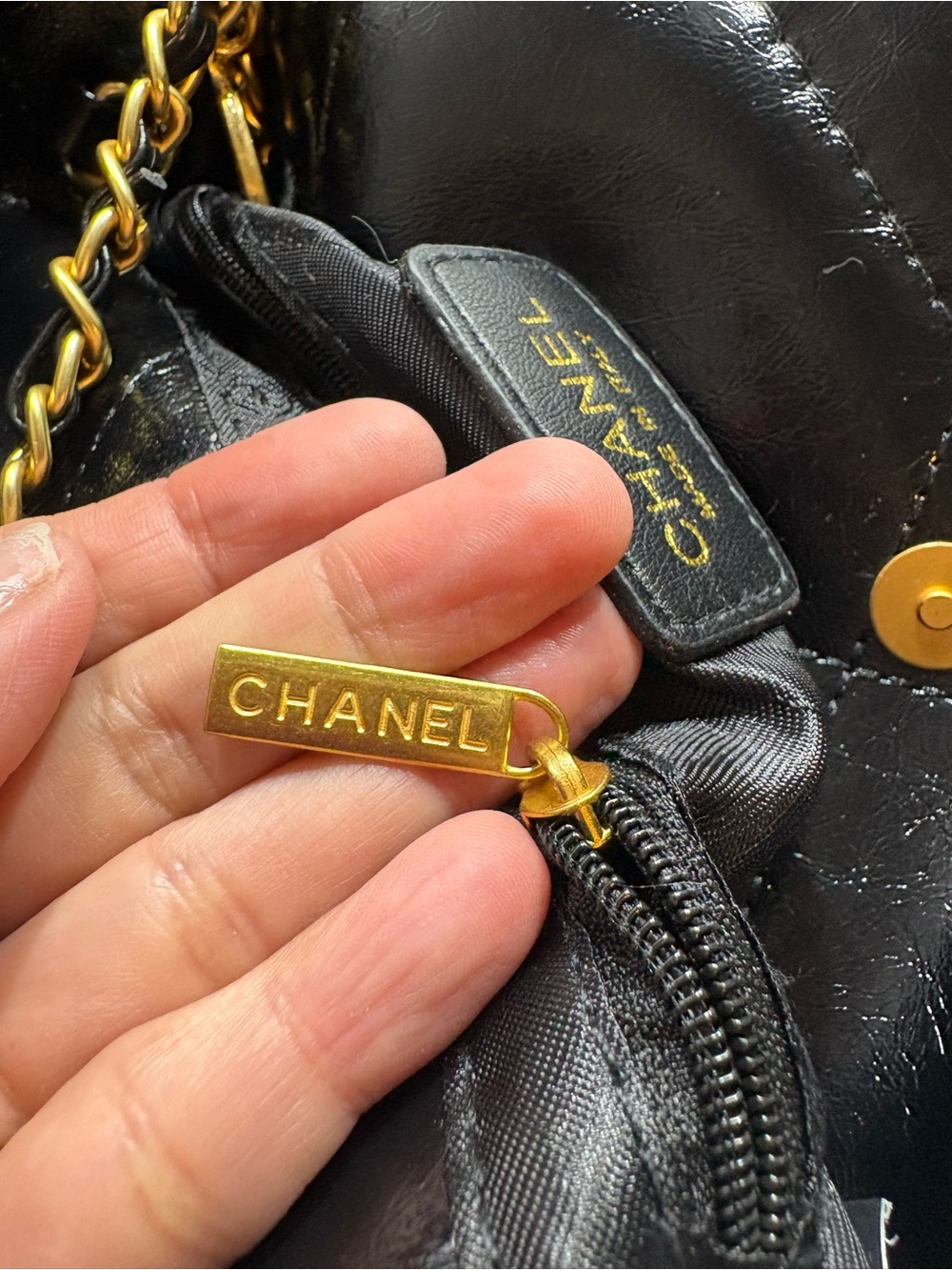 CHANEL VIP bag - Picture 4 of 8